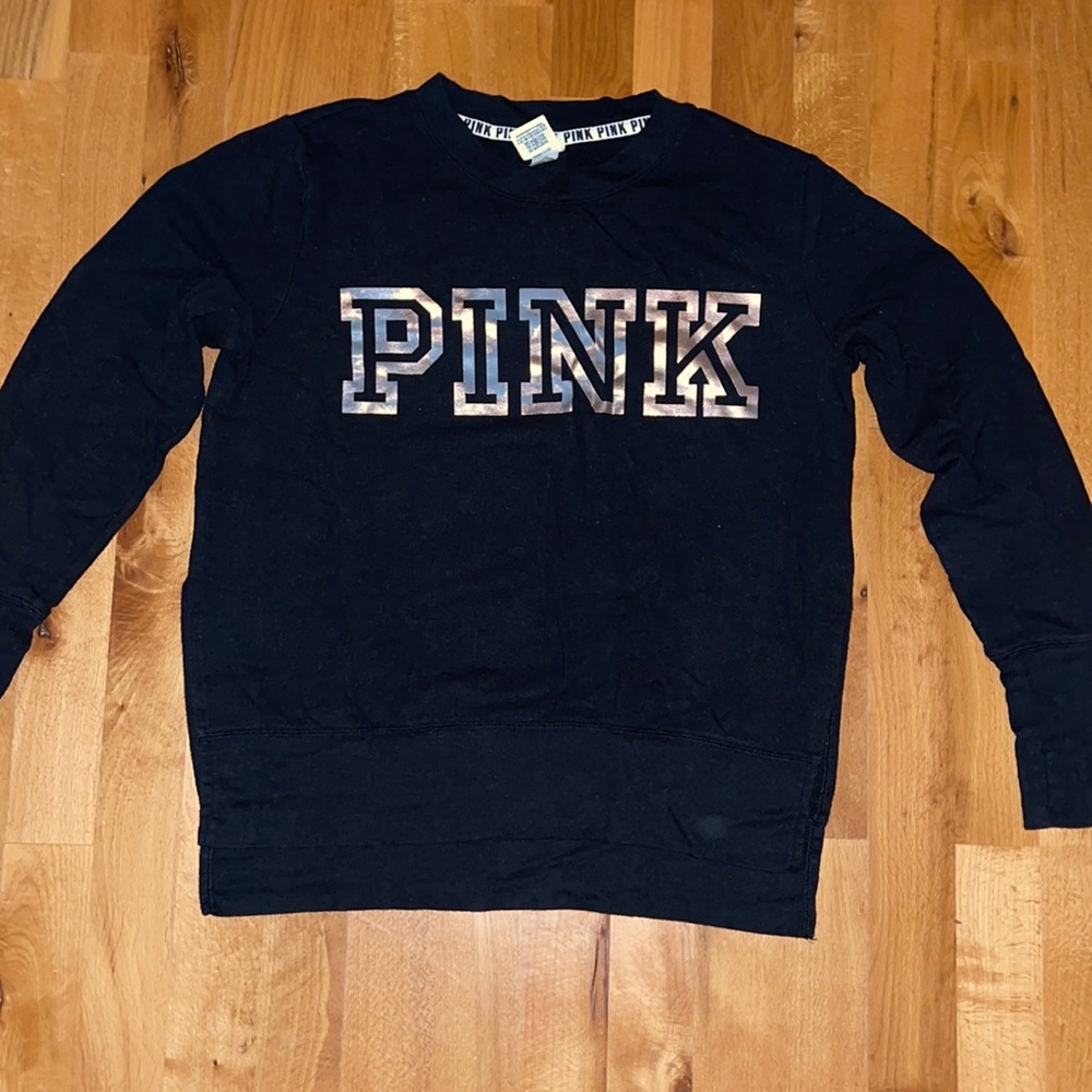 PINK crewnexk with split sides